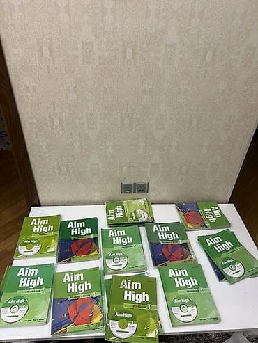 Aim High 1,2 say çoxdur.Workbook,student’s book hər ikisindən var
