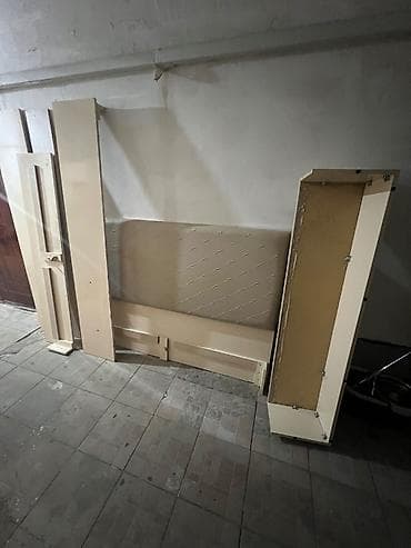 matras islenmis: Böyük iki şəxslik yataq dəsti satılır. Matrasla birlikdədir. İstifadə — 4