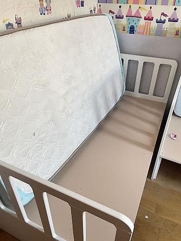 şkaf ucuz: Oğlan və qız üçün, Çarpayı, Bazasız, Matras ilə, Siyirməsiz — 2