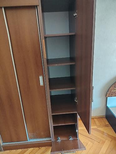 Ev üçün mebel: İşlənmiş, 4 qapılı, Qəhvəyi, Kupe, Düz dolab — 4
