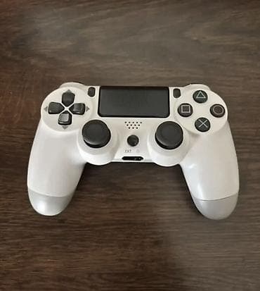 pc komputer: PC üçün oyun pultu. Telefonada gedmelidi, yoxlamamışam. Teze kimidi — 1