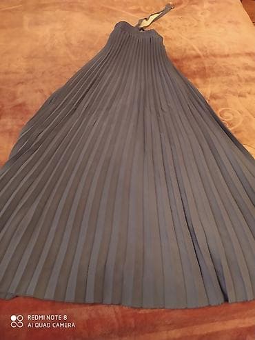 Boz rəngli pliseli uzun ətək. - Yüksək belli dizayn - Dərin, bərabər