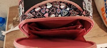 məktəbli canta: Məhsul: Uşaq məktəb çantası – YES brendi. Yenisi 120-150azndir 60man — 3