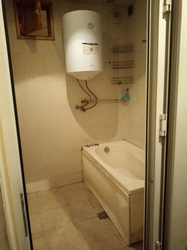 xutor kiraye: Dərnəgül metrosunun yanında 5 mərtəbəli binanın 4 cu mərtəbəsində — 5