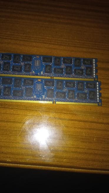 yaddaş diski: SK hynix DDR3 ECC Registered server RAM dəsti - Model: SK hynix — 2