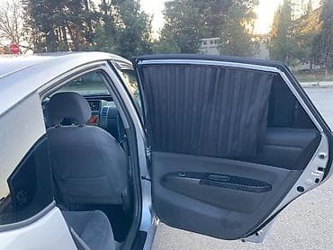 Avtomobil alışı: Toyota Prius (2-ci nəsil) hibrid hetçbek Xüsusiyyətlər: - Hibrid — 10