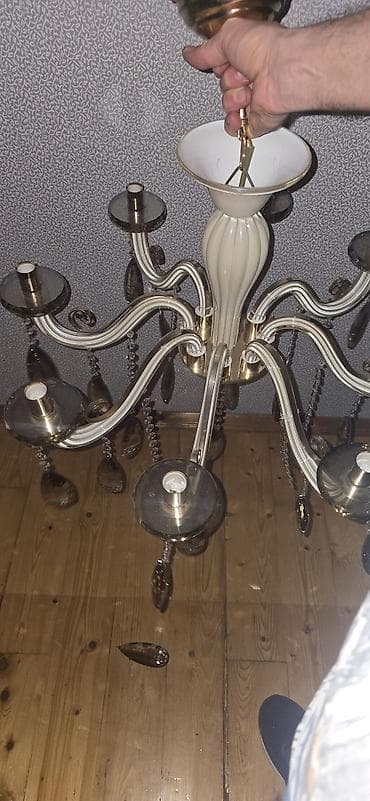 lampa satışı: Çılçıraq, 8 lampa — 2