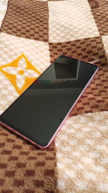 bar blender: Samsung Galaxy S21 FE, rəng - Bənövşəyi, Sensor — 7