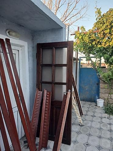 qapi plasmas: 2 Taxta qapı və qapı çərçivələri dəsti - Material: təbii ağac - Rəng — 2