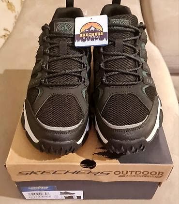 Skechers Outdoor kişi idman ayaqqabısı 42 razmerdir, geyinilməyib