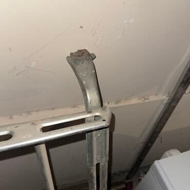 reşotka sifarişi: Metal pəncərə barmaqlığı, metal çubuqlardan hazırlanmışdır. Bu — 3