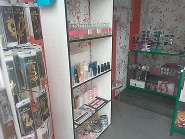 Xətai rayonu 58 nömrəli məktəbin yani 30 nömrəli dayanacaqda yerləşir — 3