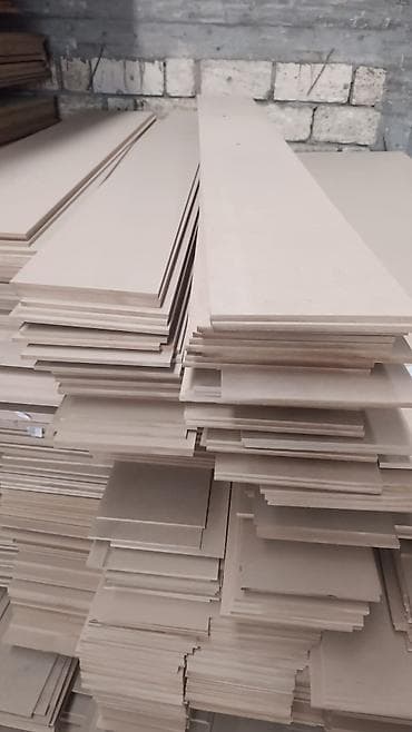 Çorny pol,vitrin polkalar üçün yaralı 35-2.07 qalınlığ 8lik.bir ədədi