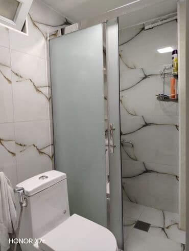 bişkekdə 1otaqlı kv: Gəncə, 3 otaqlı, Köhnə tikili, 64 kv. m — 1