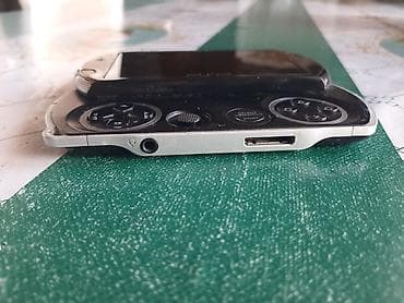 memo cx: Sony PSP Go (PSP-N100x) əl konsolu - Sürüşdürülən dizayn: ekran — 2