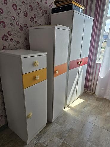 Ev və bağ: Uşaq/yeni yetmə otağı üçün tam mebel dəsti Komplekt tərkibi: - Tək — 2