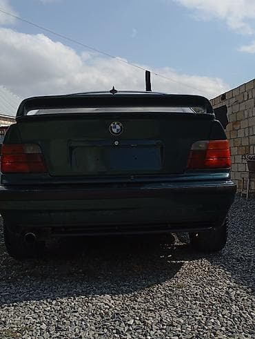 bmw kupe: BMW 3 series: 1.8 l | 1996 il Sedan — 4
