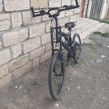 dağ: Salam velosiped tecili satililir barter var 26liq dir qara rengli — 2