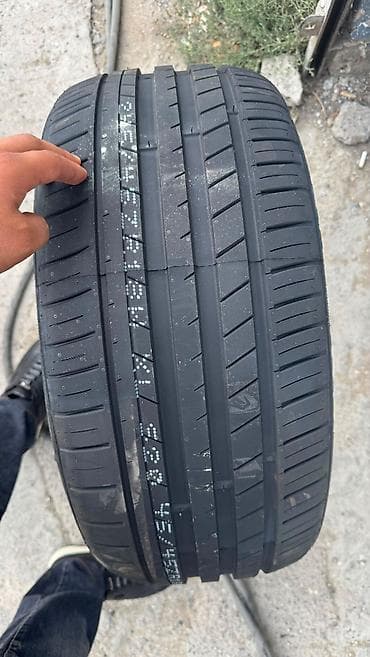 17 diski: Disk+təkər satılır. Diskdə çat, əyri yoxdur. İdeal formadadır. Təkər — 2