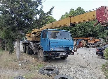 ot cəkən aparat: KAMAZ avtokran - Şassi: KAMAZ 6x4 - Üst qurğu: teleskopik boomlu — 1