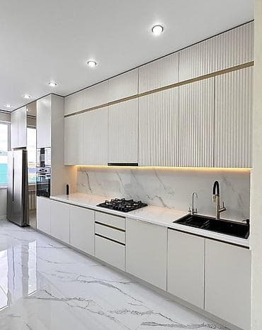 gul suyu harda satilir: Minimalist üslubda zövqlü mətbəx mebeli dəsti - Ağ-mat fasadlar — 1