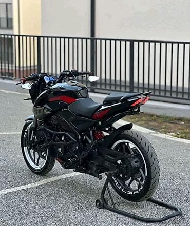 kuqo m4: Bajaj 200 sm3 — 5