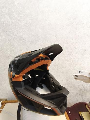 vele: Fullface с европейской сертификацией EN 1078. без трещин и какие либо — 2