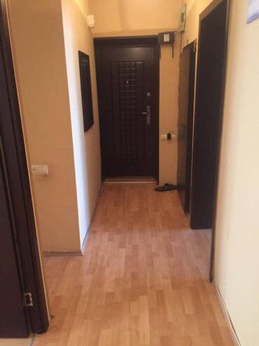 ramanı evlər: Yasamal r-da, 158 N-li məktəbin və «Uç Taс» (Три Корона) yaxınlıqda — 9