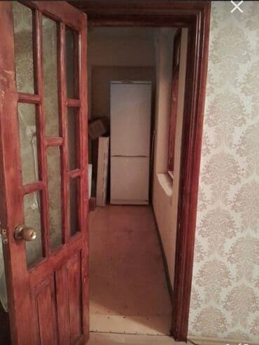 otaq yoldaşı axtarıram: Oglan otag yoldasi axtarilir telebe veya genc is adami evdə — 4