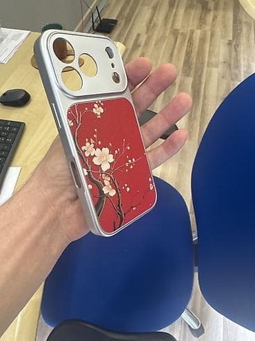 yeni il oyuncagi: Sakura naxışlı kabro Iphone 17 pro
Yenidi — 1
