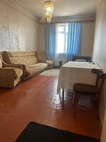 Mənzillər: Bakı, 8-ci mikrorayon, 2 otaqlı, Köhnə tikili, m. Azadlıq Prospekti, 65 kv. m — 5