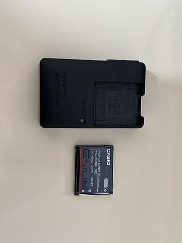 optic: Casio Exilim kompakt fotoaparat seti Məhsulun tərkibi: - Casio Exilim — 3