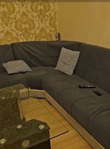 paletlərdən ibarət divan: Künc divan dəsti - divan pufik kreslo ve suse jurnalni birlikde — 1