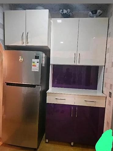 metbex saati: Mətbəx mebeli dəsti - Üst şkaflar: ağ, yüksək parlaq fasadlar — 2