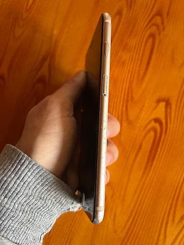 iphon 14: IPhone 8 Plus, 64 GB, Barmaq izi — 7