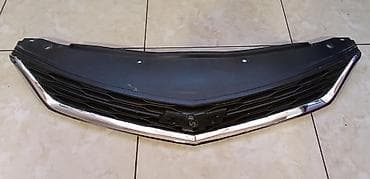 14 lük disk: Chevrolet Cruze LT 2016-2018 radiator barmaqlığı. Originaldı,üstdən — 2