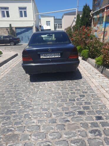 c 200 mercedez: Mercedes-Benz C 180: 1.8 l | 1998 il Sedan — 4