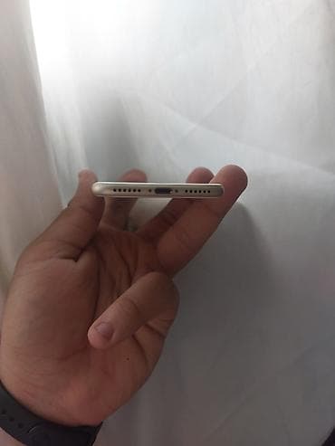 iphone 7 jet black: IPhone 7, 32 GB, Qızılı, Barmaq izi — 4