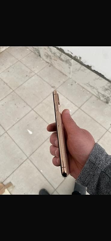 iphon xr: IPhone Xs Max, 64 GB — 3