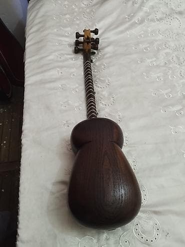 Musiqi alətləri: Tar – milli simli musiqi aləti Tar özümə məxsusdur. Çox möhtəşəm — 2