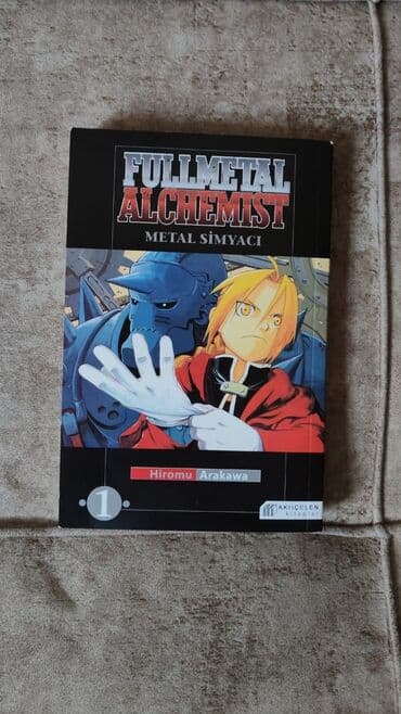 липотрим в железной банке: Vinland saga 5-li set - 40 azn (satıldı) Goblin slayer 4-lü set - 28 — 6