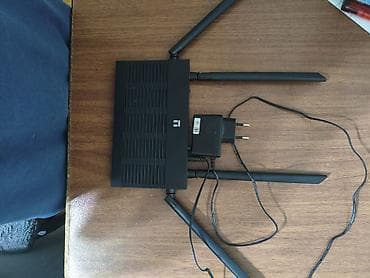 Masaüstü kompüterlər və iş stansiyaları: Salam router 4-5 ay işlədilmişdir. Normal qiyməti 100-dən aşağı tapa — 1