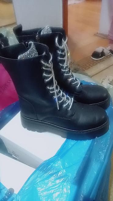 Tuflilər: 36 40 razmer 1) Kəmərli modellər - Material: parlaq dərimsi üst - — 6