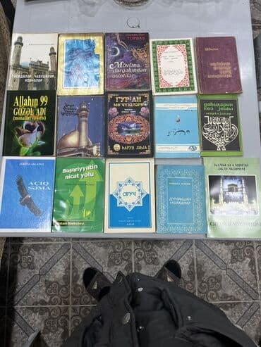 Lincoln: İslam mövzusunda böyük kitab toplusu Təqdim olunan topluda müxtəlif — 3