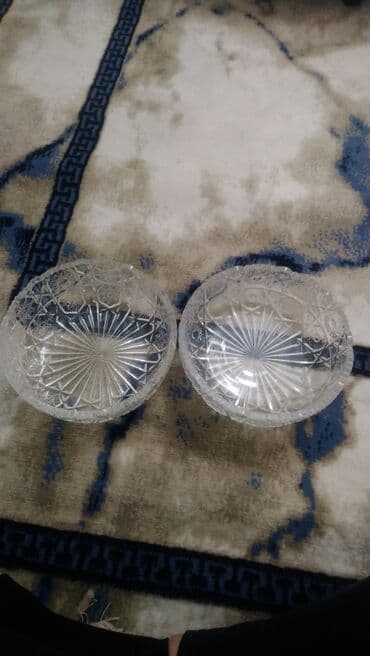 meyvə qablari: Cüt xrustal meyvə qabı SATIRAM biri 30 manat qədimidir. 50-60 yaşı ola — 1