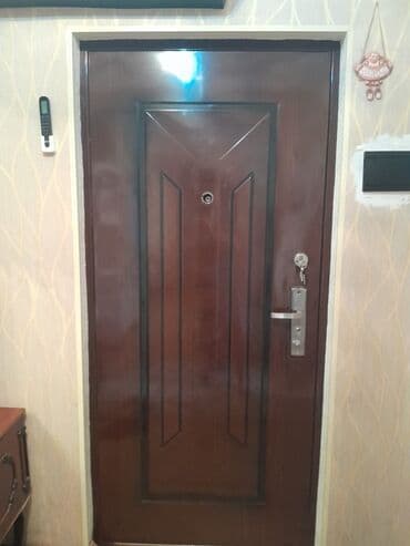 Dəmir giriş qapısı - Material: polad/dəmir konstruksiya, iki tərəfli