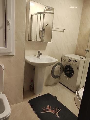 bir otaqlı ev satılır: Mənzilin 2 otaqli3 peredelka. - Geniş dəhliz: iki qapılı, güzgülü — 2