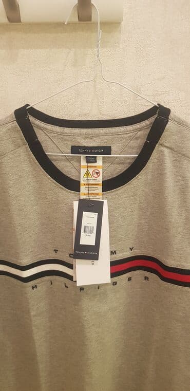 milli ordu forma: Teze xaricden alinib 40 $,iki yan ciyninde xususi magnitnen acilib — 3