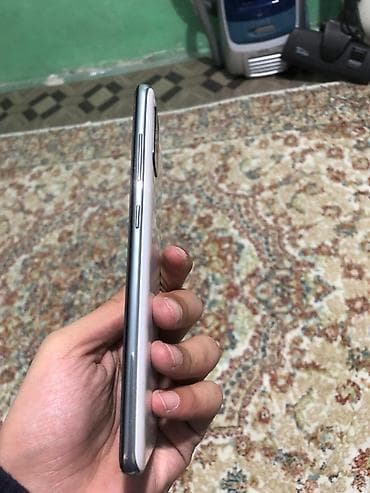 samsung a30s ekran: Samsung Galaxy A51, 128 GB, rəng - Ağ, Barmaq izi — 4