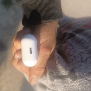 kalonka ucuz: Bluetooth simsiz qulaqcıqlar + şarj qabı - Klassik ağ dizayn — 1